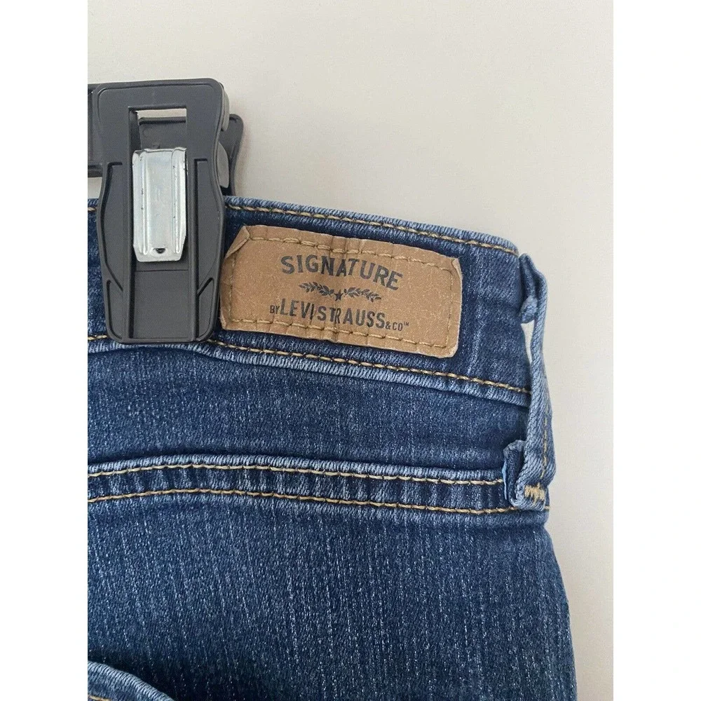 Women’s Signature Levi Strauss Modern Bootcut Flattering Fit Size 14 - Picture 7 of 7